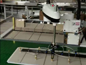 La mano robotica aiuta ad aumentare la capacità produttiva